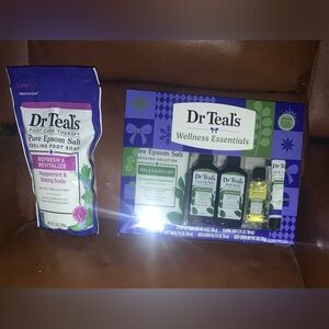 Dr Teal's Bath Gift Set 5 Piece Wellness Essentials & Epson Salt 2 lb.